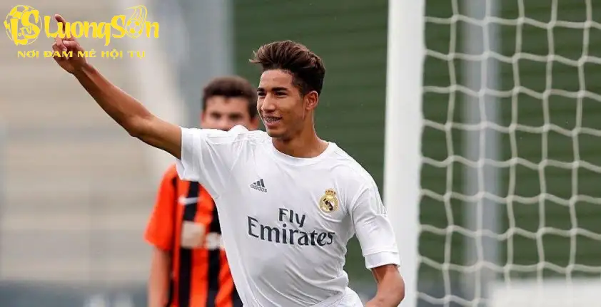 Achraf Hakimi ra mắt đội trẻ Real Madrid
